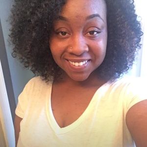 Meet your Posher, Lakeshia